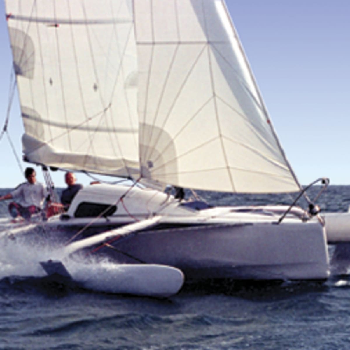 trimaran retractable