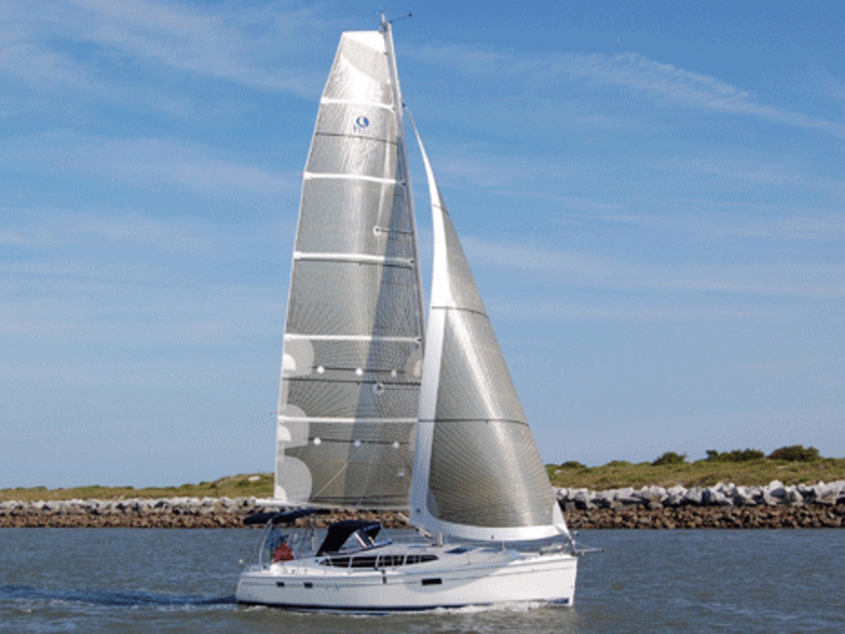 Hunter 6 Sail Magazine