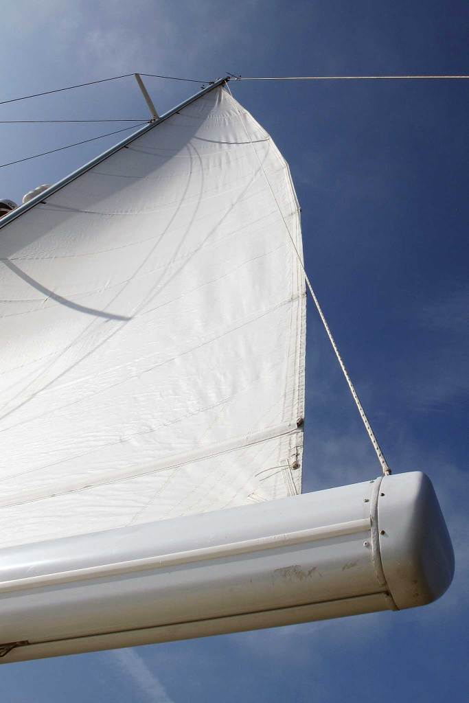 mainsail with a twist